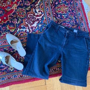 AG “The Layla” Trouser Jean